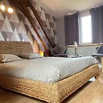 Dhotes A La Ferme Forest-Montiers